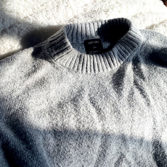 Esmara by Heidi Klum Grey Fuzzy Sweater - Picture 1 of 6